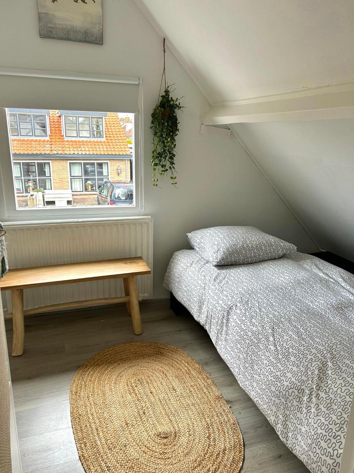 Beach House Met Parkeerplaats In Het Centrum เอ็กมอนด์อานเซ ภายนอก รูปภาพ